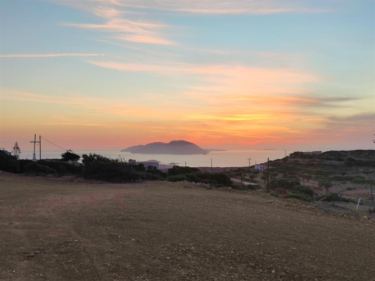 Lakena Sunset View Villa Menetai Bagian luar foto