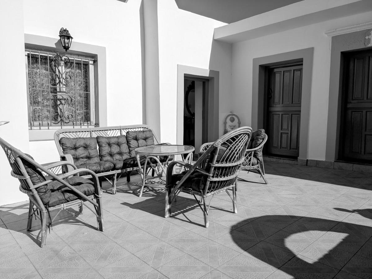 Lakena Sunset View Villa Menetai Bagian luar foto